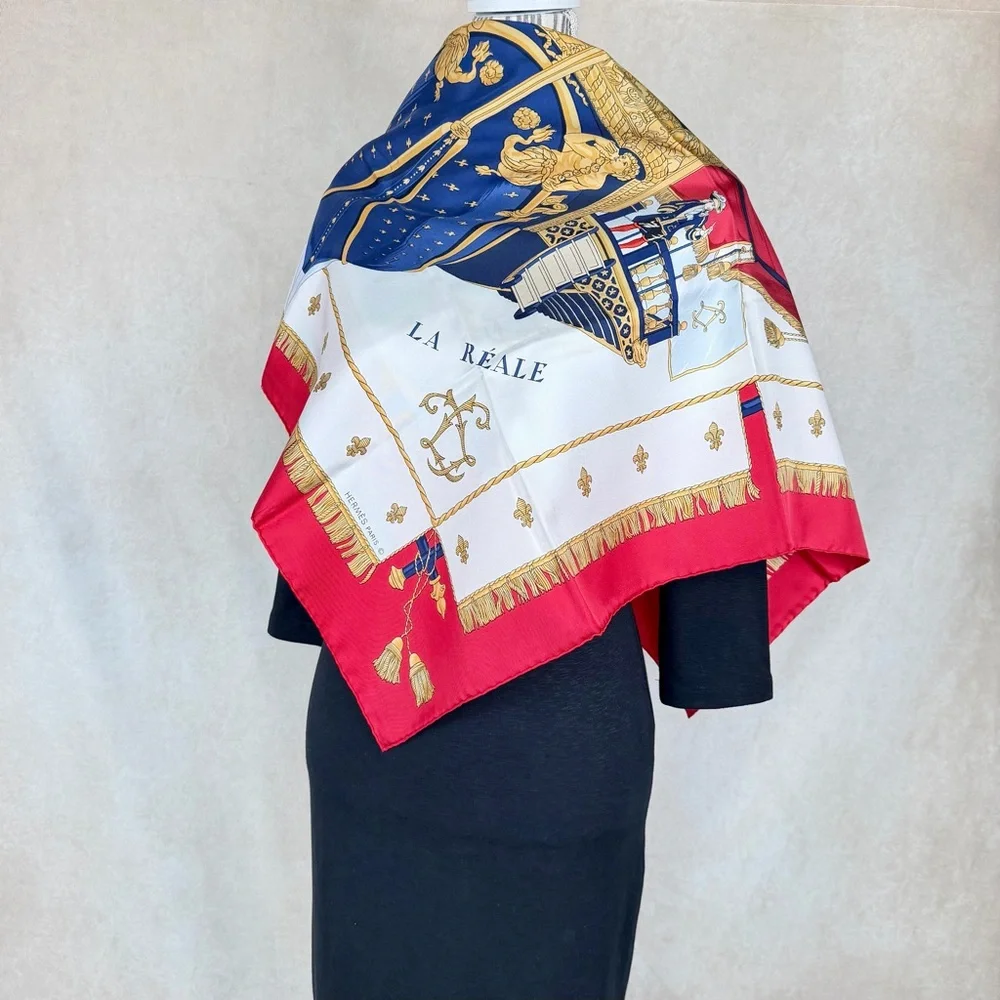 Hermès Vue du Carrosse de la Reale Silk Scarf Carré 90 Philippe Ledoux - Picture 9 of 9